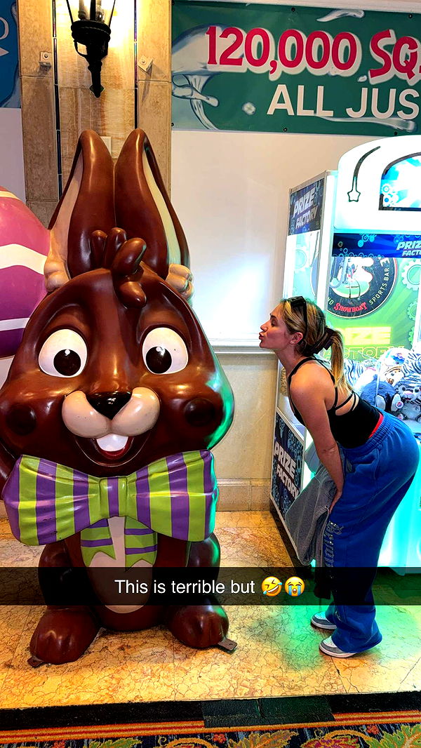 kayleedolisi image ~ Altpins