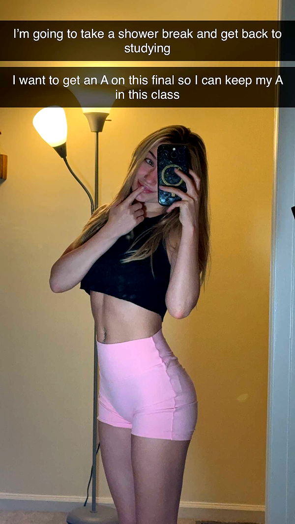 kayleedolisi image ~ Altpins