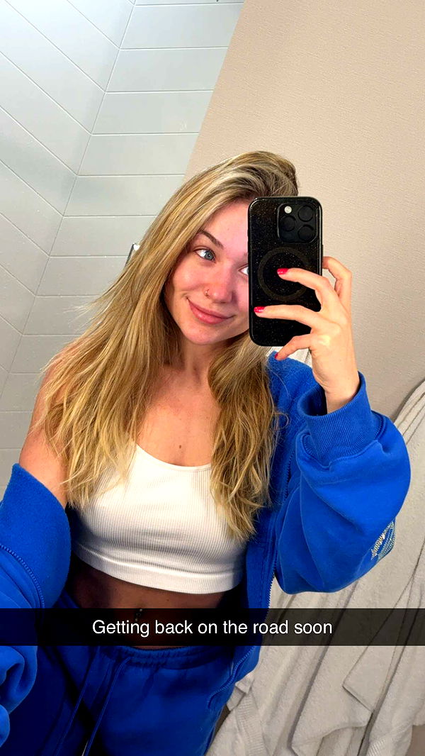 kayleedolisi image ~ Altpins