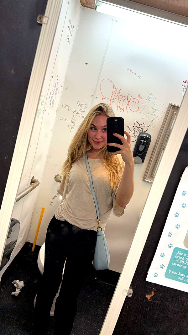 kayleedolisi image ~ Altpins