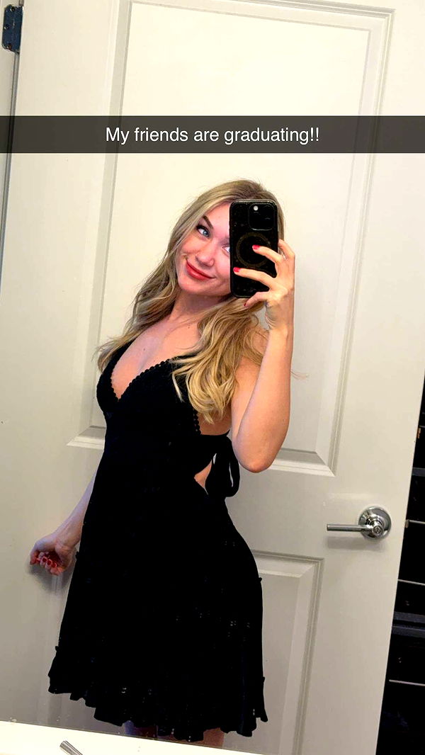 kayleedolisi image ~ Altpins