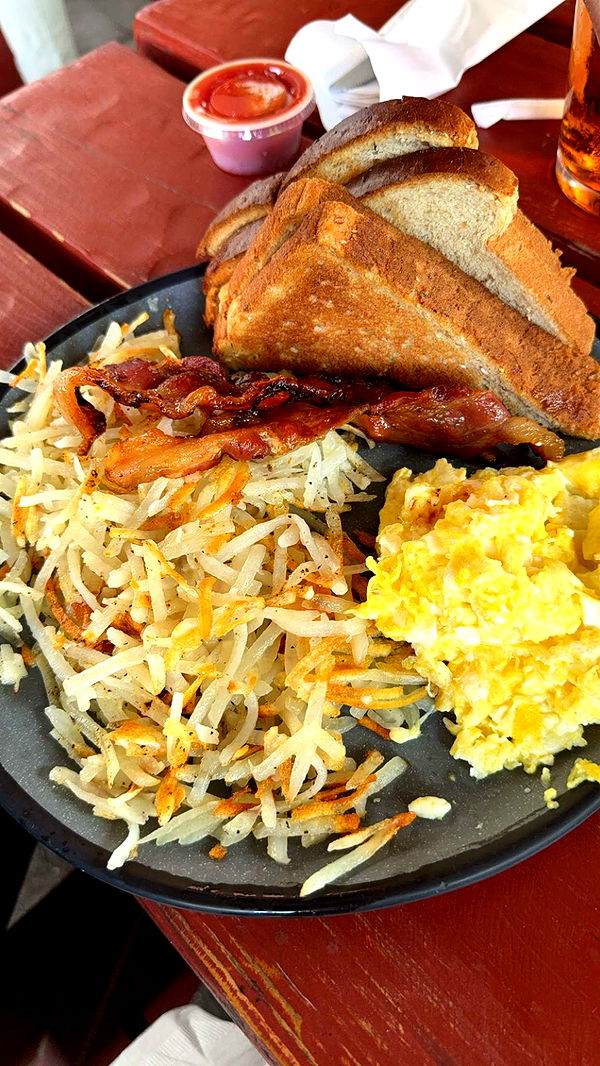 kayleedolisi image ~ Altpins