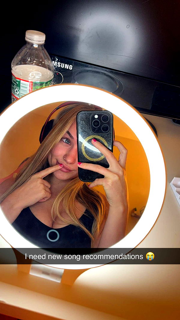 kayleedolisi image ~ Altpins