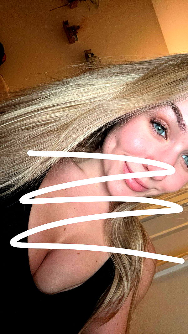 kayleedolisi image ~ Altpins