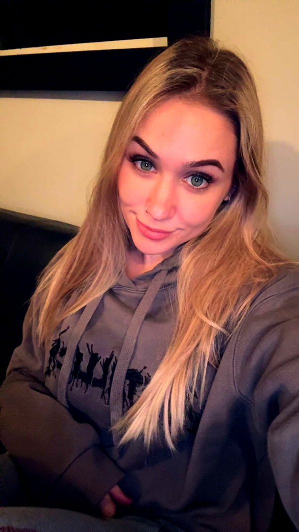 kayleedolisi image ~ Altpins