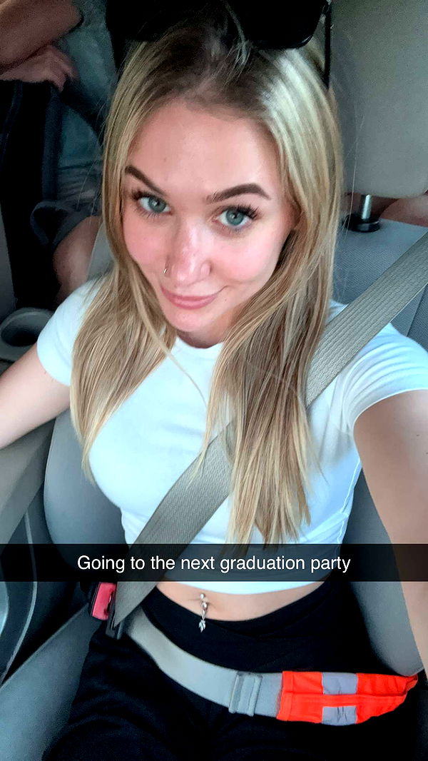 kayleedolisi image ~ Altpins