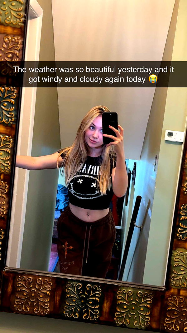 kayleedolisi image ~ Altpins