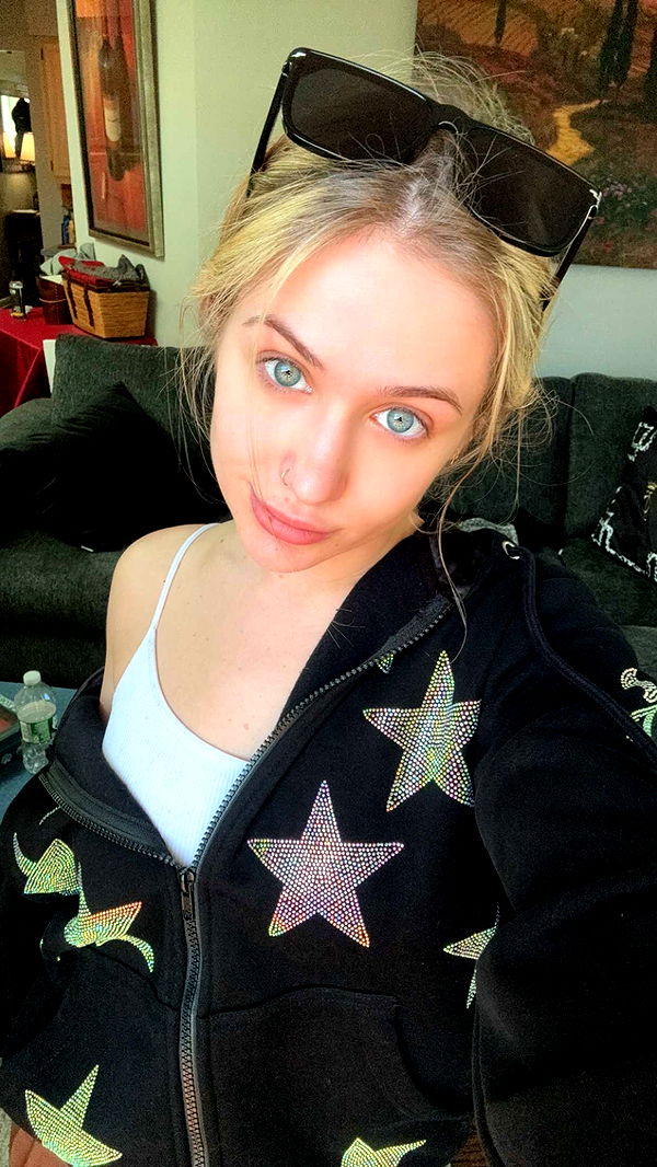 kayleedolisi image ~ Altpins