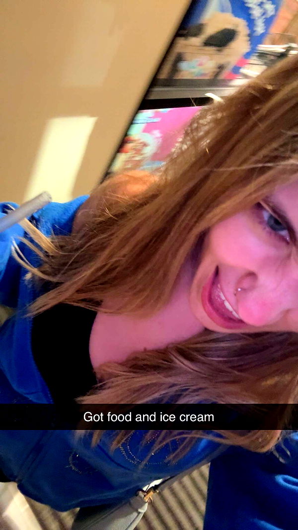 kayleedolisi image ~ Altpins