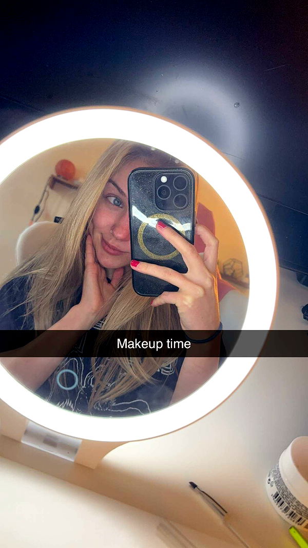 kayleedolisi image ~ Altpins