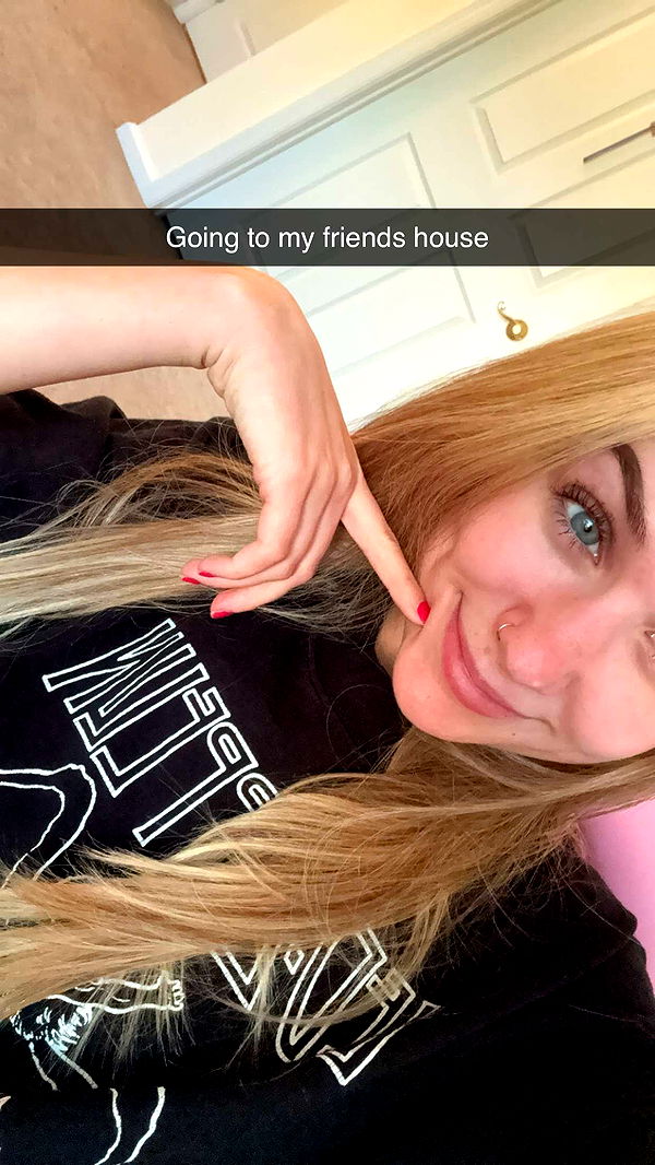 kayleedolisi image ~ Altpins