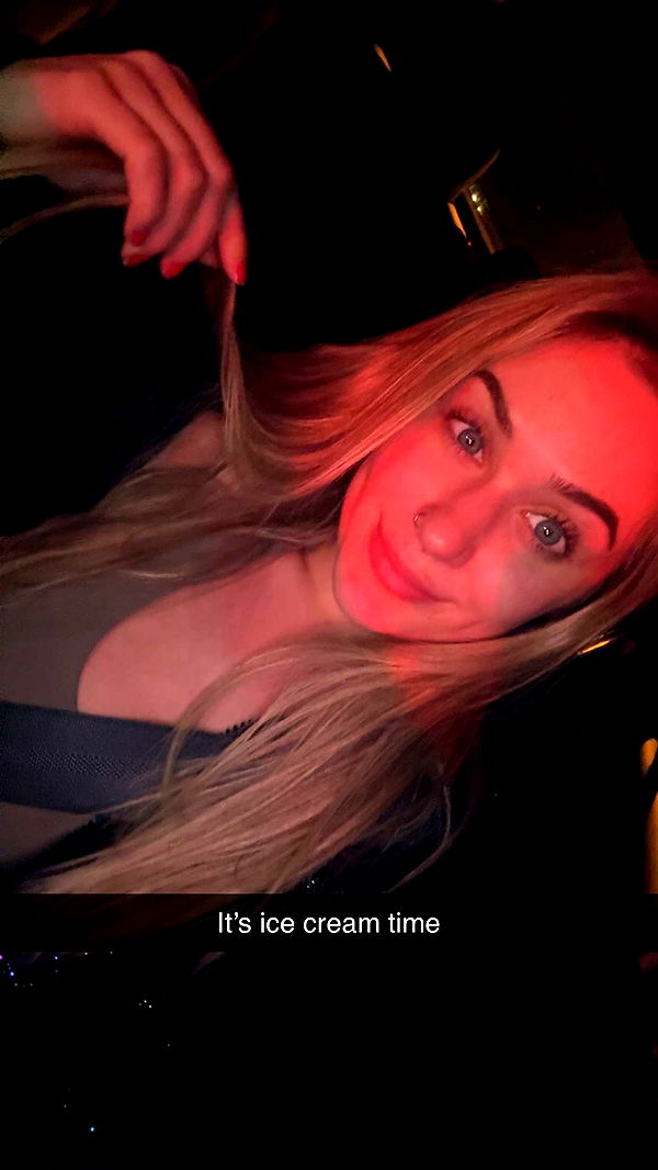 kayleedolisi image ~ Altpins