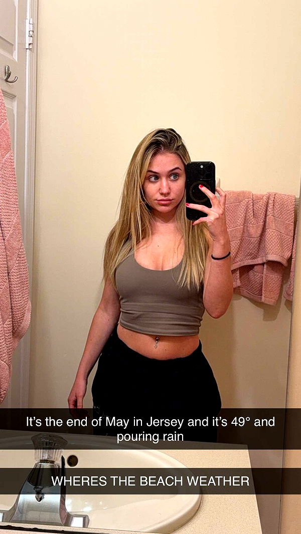 kayleedolisi image ~ Altpins