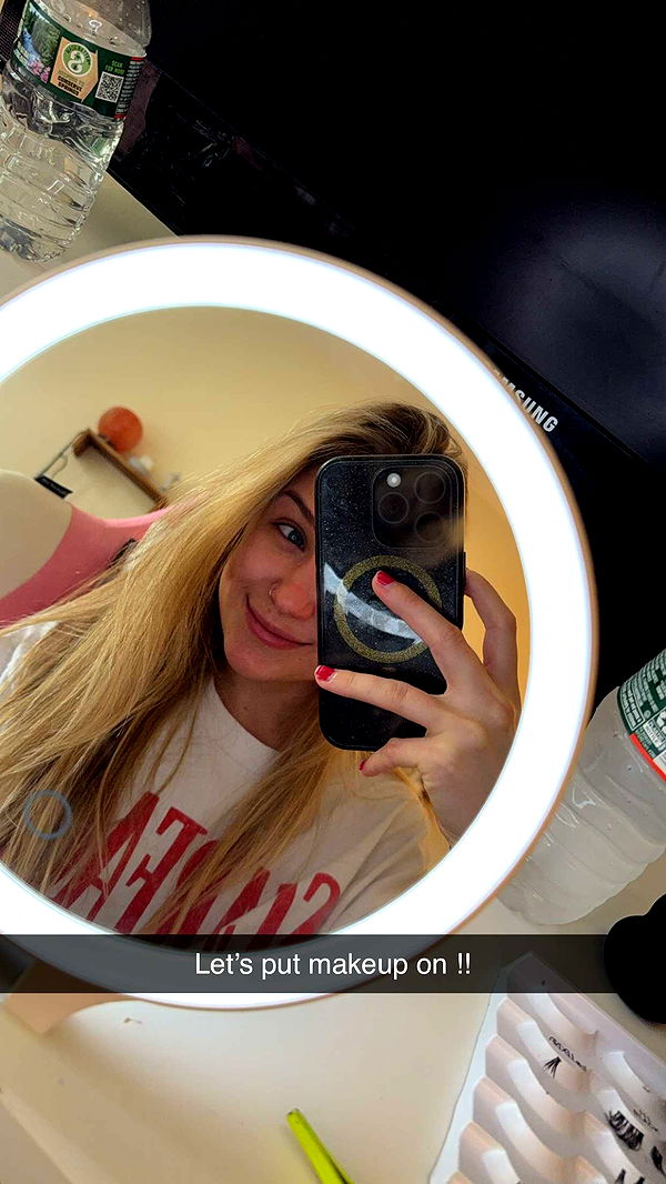 kayleedolisi image ~ Altpins