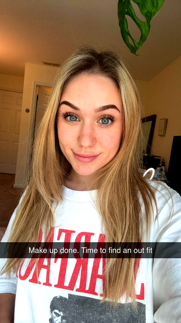 kayleedolisi image ~ Altpins