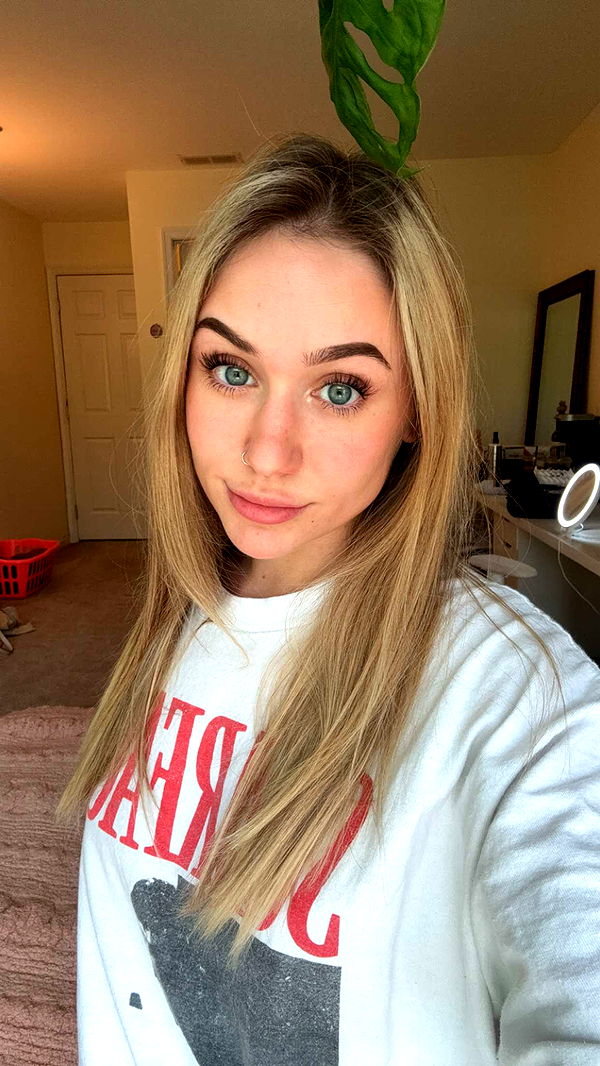 kayleedolisi image ~ Altpins