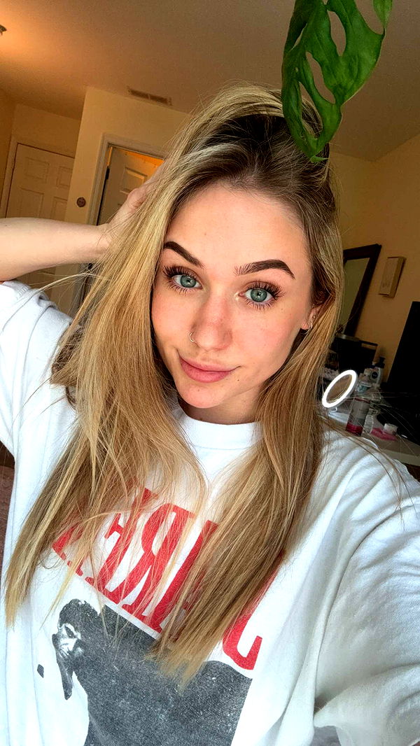 kayleedolisi image ~ Altpins