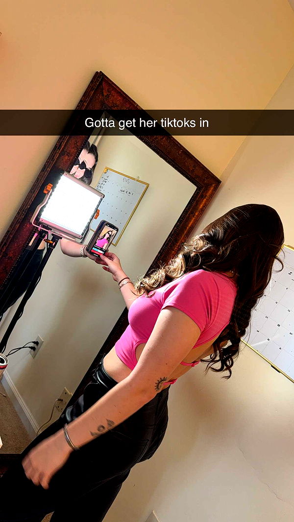 kayleedolisi image ~ Altpins