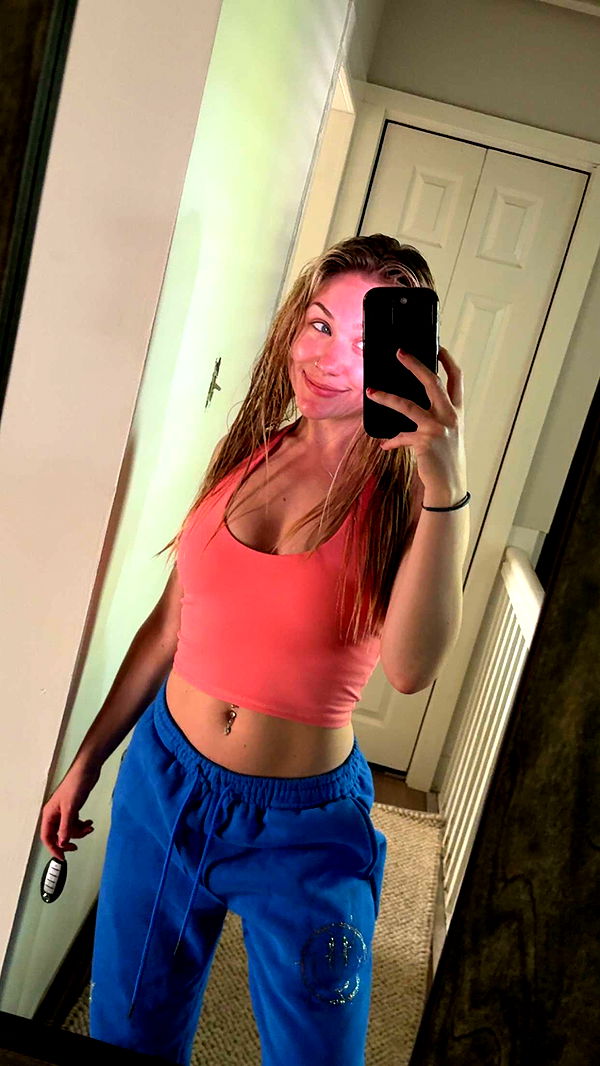 kayleedolisi image ~ Altpins