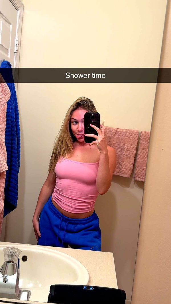 kayleedolisi image ~ Altpins