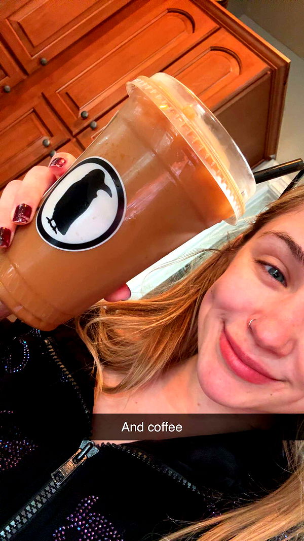 kayleedolisi image ~ Altpins