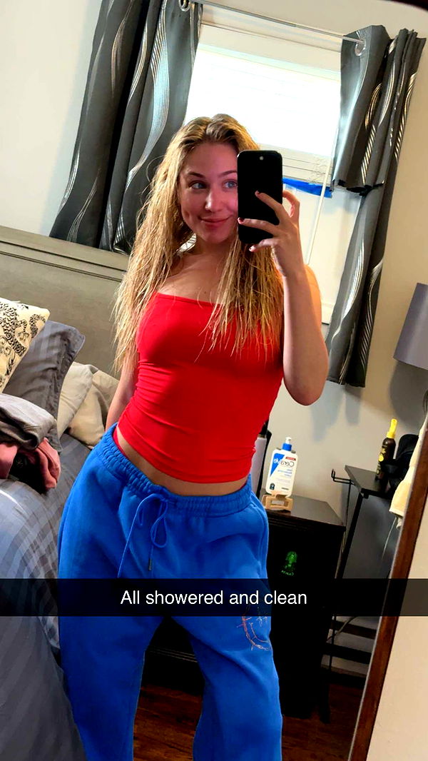 kayleedolisi image ~ Altpins