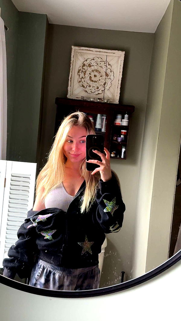 kayleedolisi image ~ Altpins