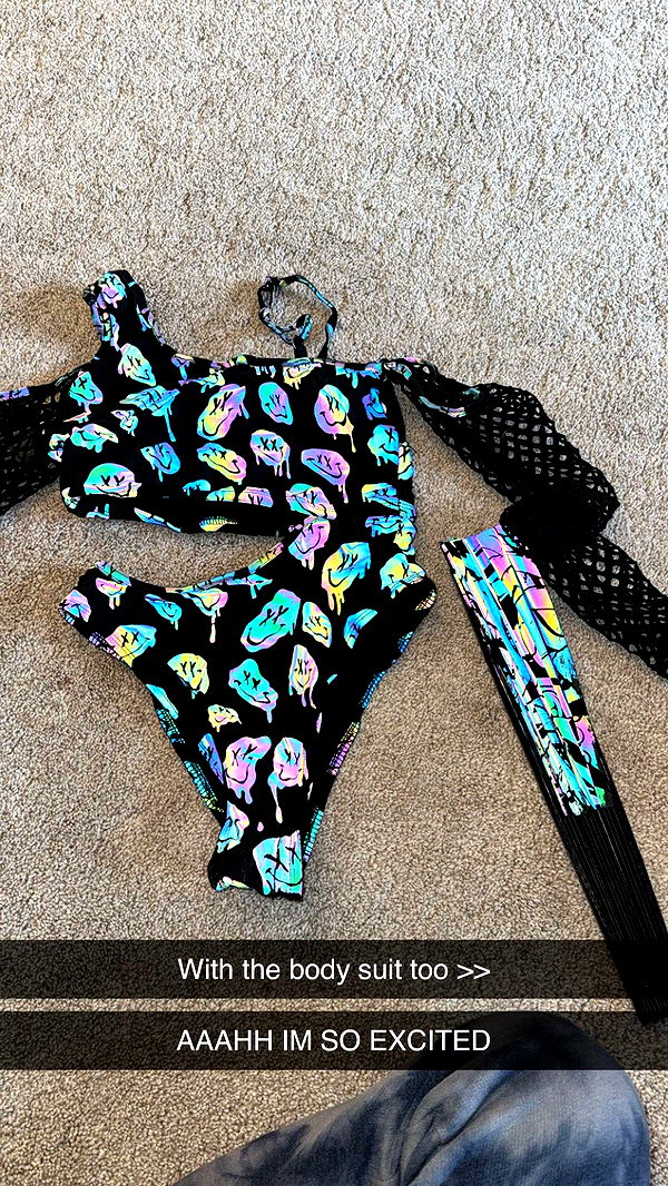 kayleedolisi image ~ Altpins