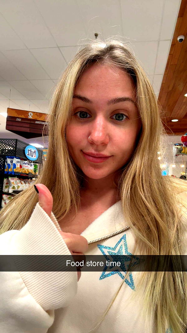 kayleedolisi image ~ Altpins