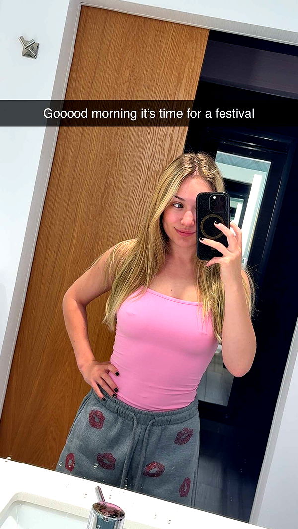 kayleedolisi image ~ Altpins