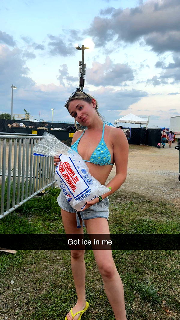 kayleedolisi image ~ Altpins