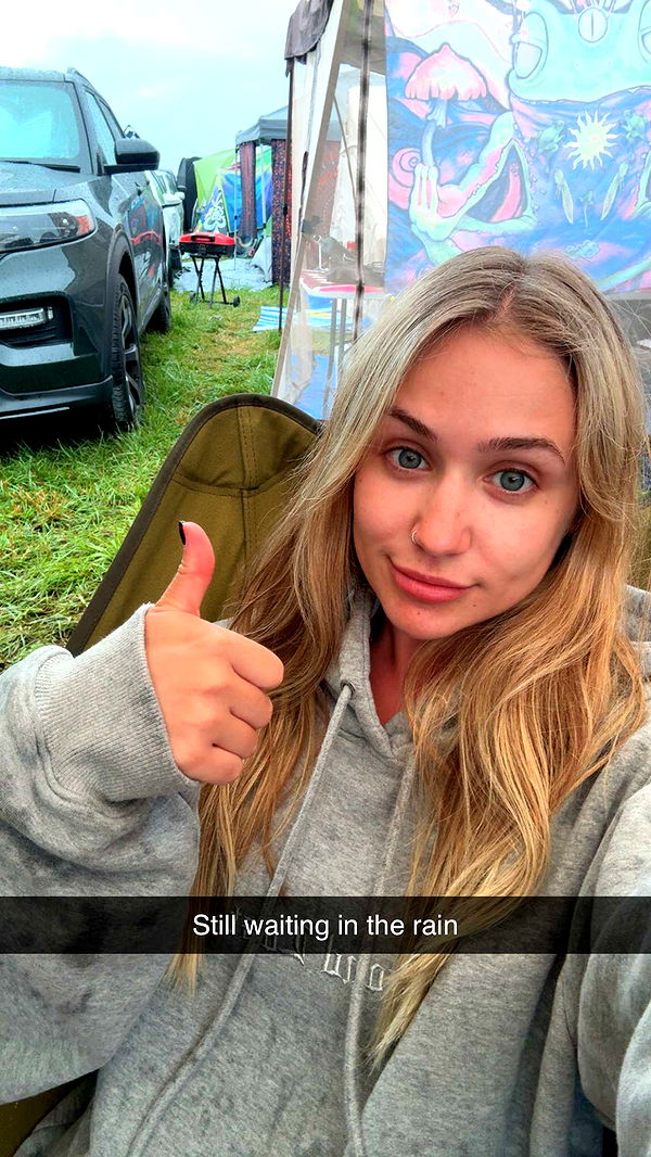 kayleedolisi image ~ Altpins