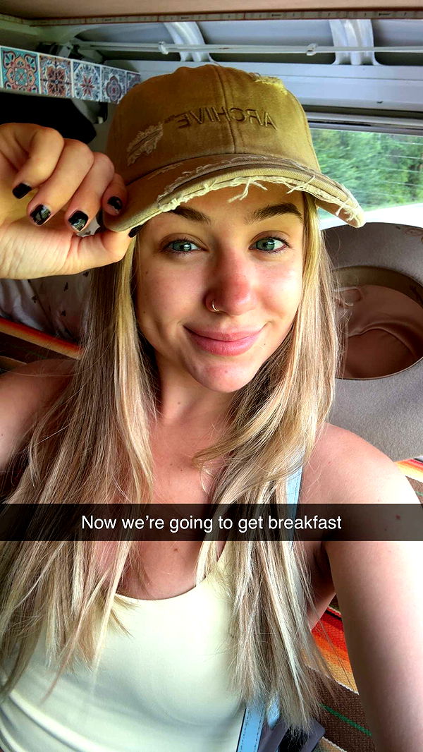 kayleedolisi image ~ Altpins