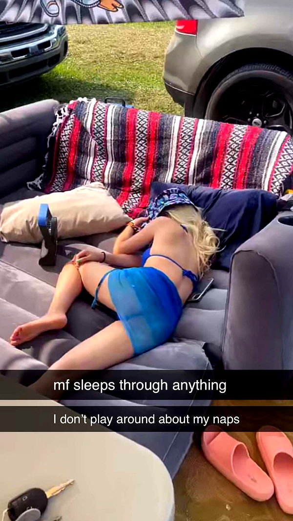 kayleedolisi image ~ Altpins