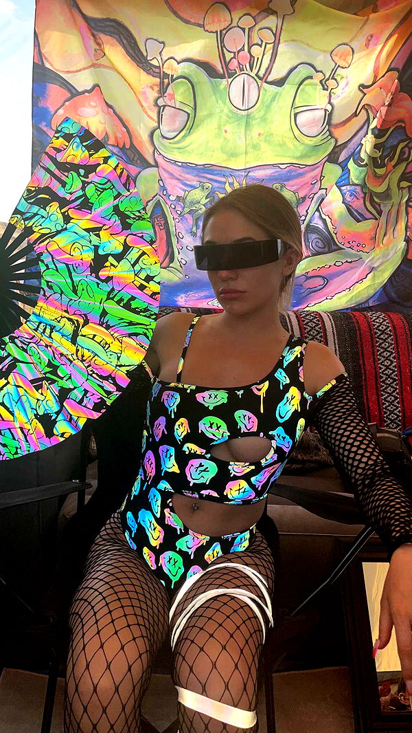 kayleedolisi image ~ Altpins