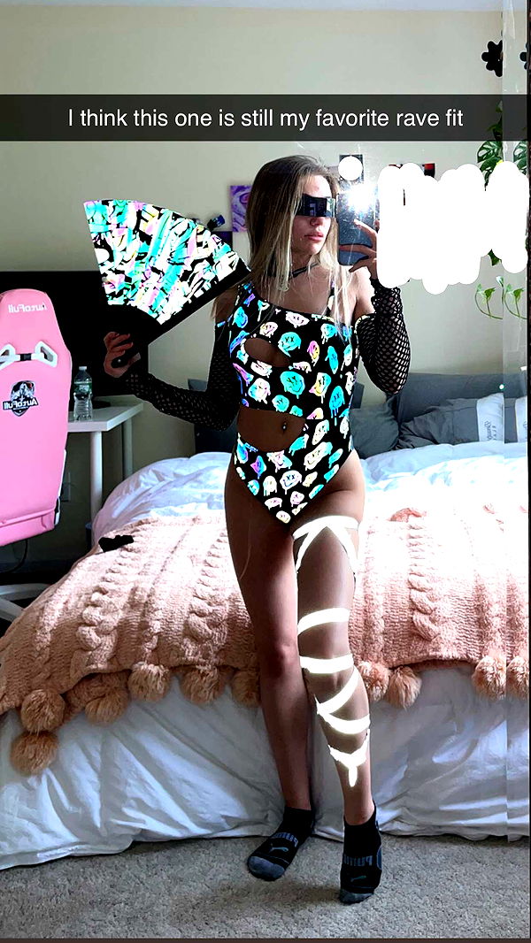 kayleedolisi image ~ Altpins