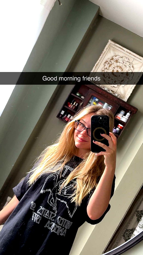 kayleedolisi image ~ Altpins