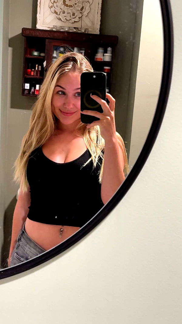 kayleedolisi image ~ Altpins