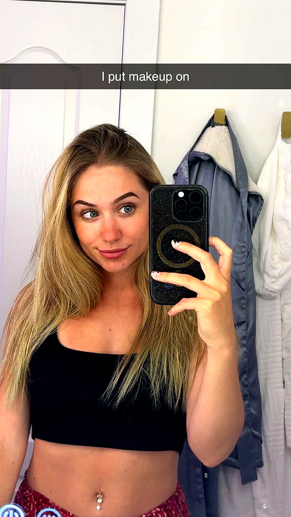 kayleedolisi image ~ Altpins