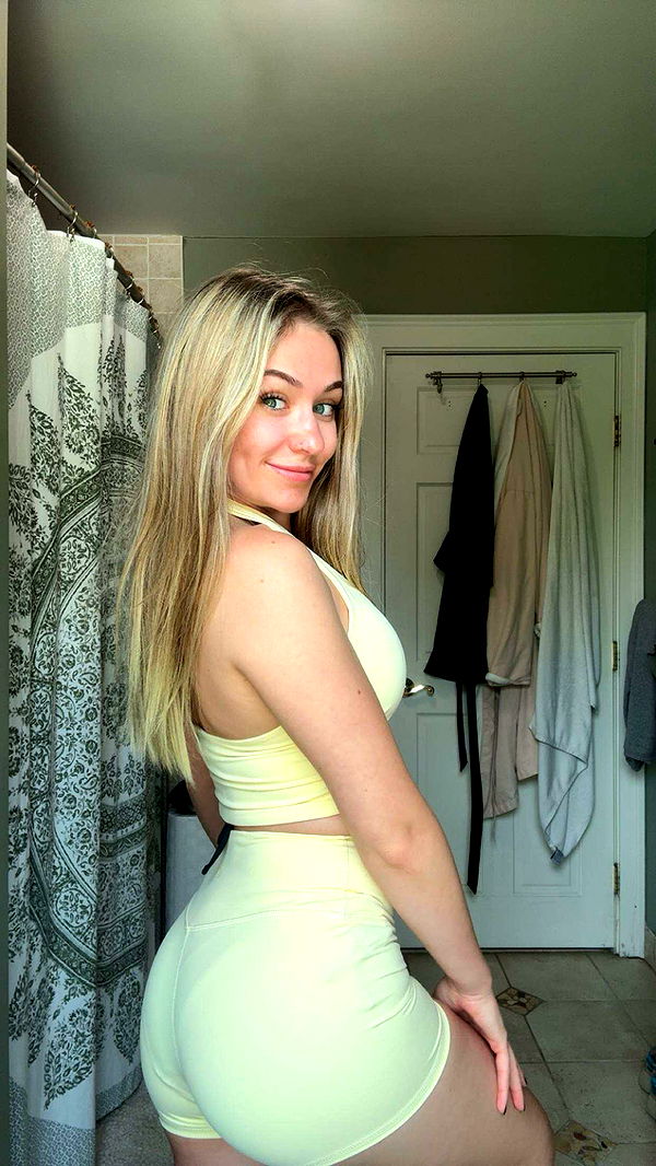 kayleedolisi image ~ Altpins