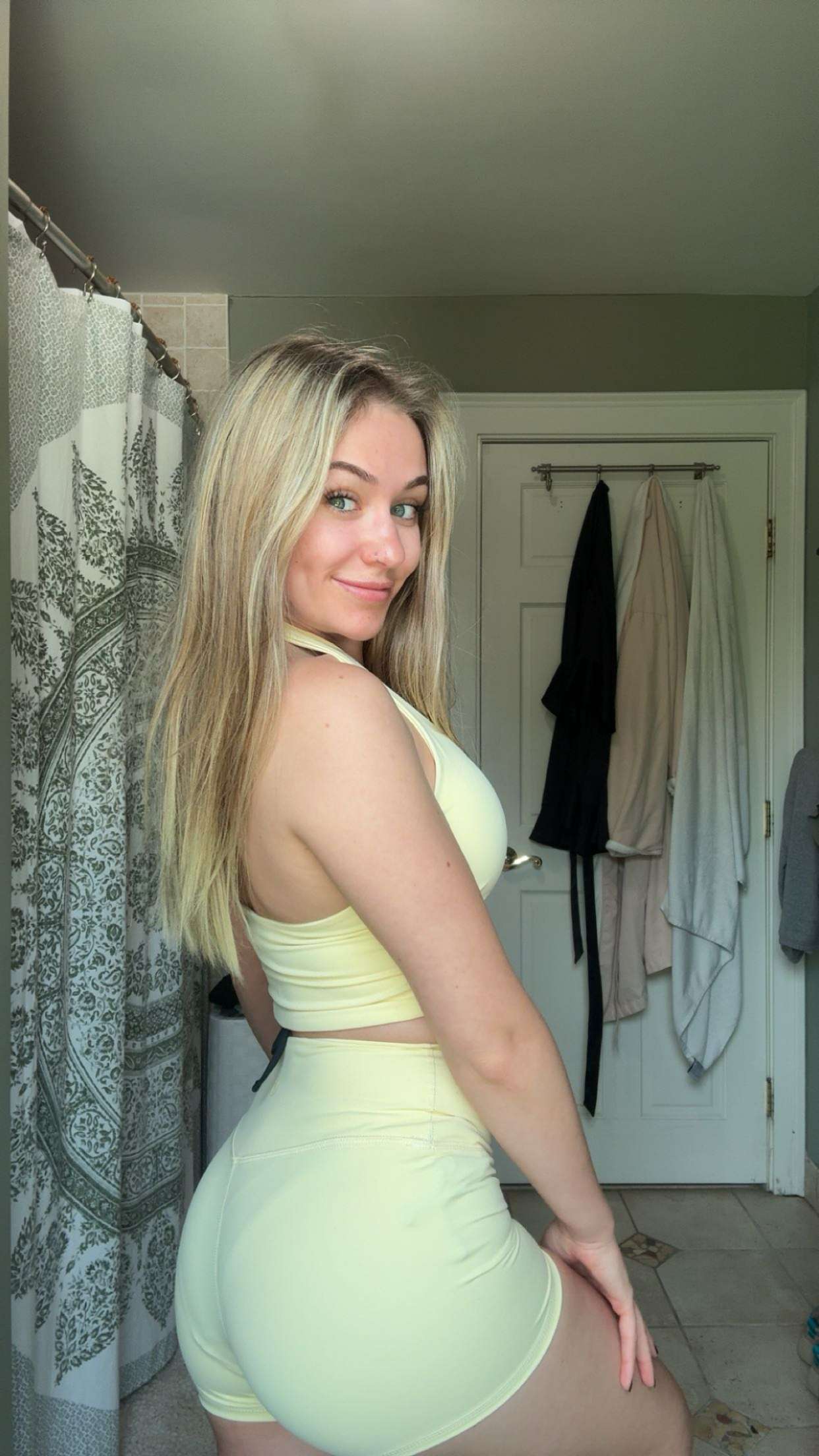 kayleedolisi snapchat image archive image