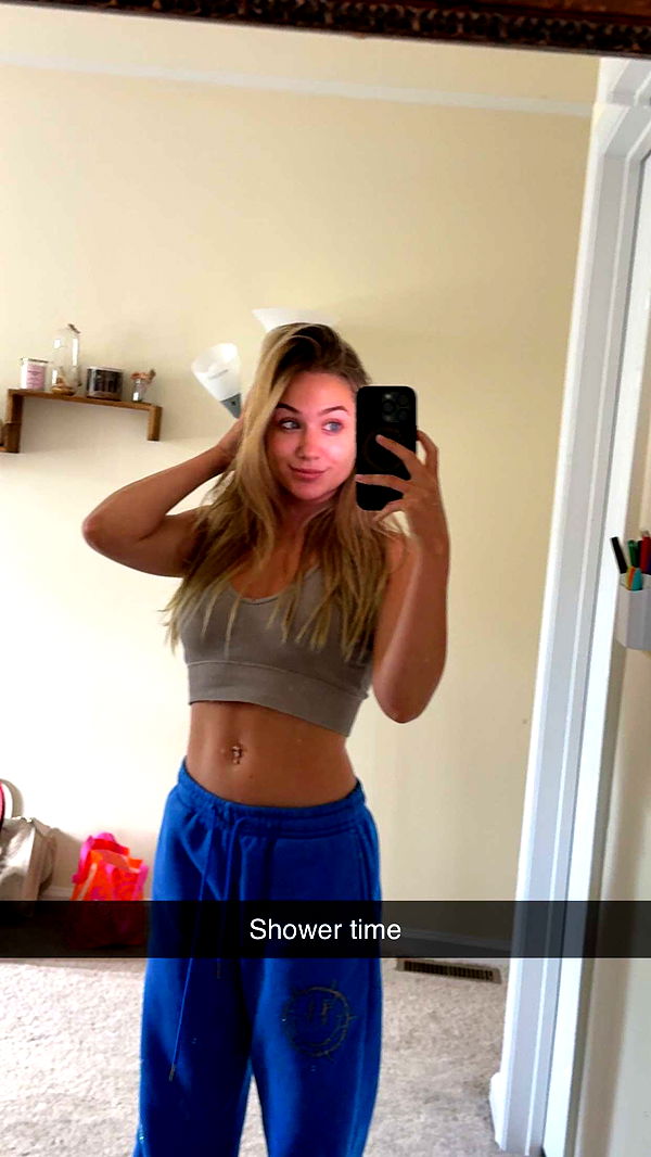 kayleedolisi image ~ Altpins