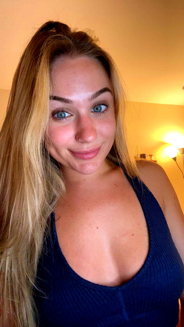 kayleedolisi image ~ Altpins