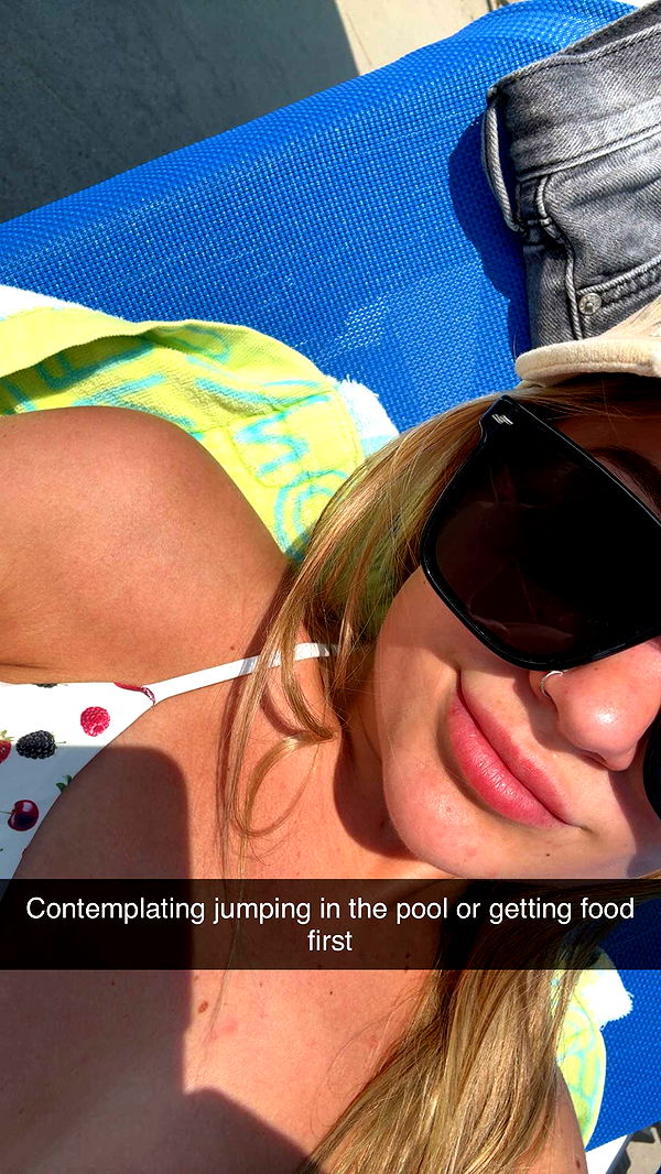 kayleedolisi image ~ Altpins