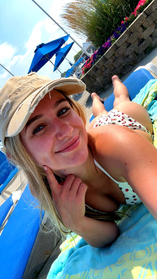 kayleedolisi image ~ Altpins