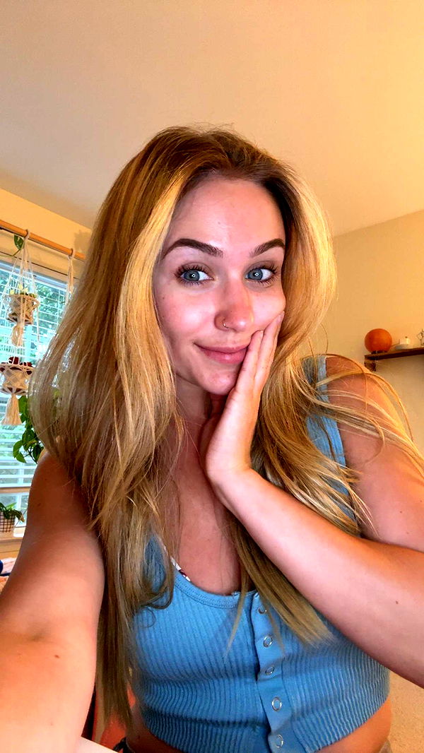 kayleedolisi image ~ Altpins