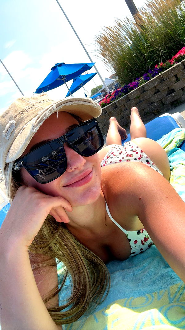 kayleedolisi image ~ Altpins