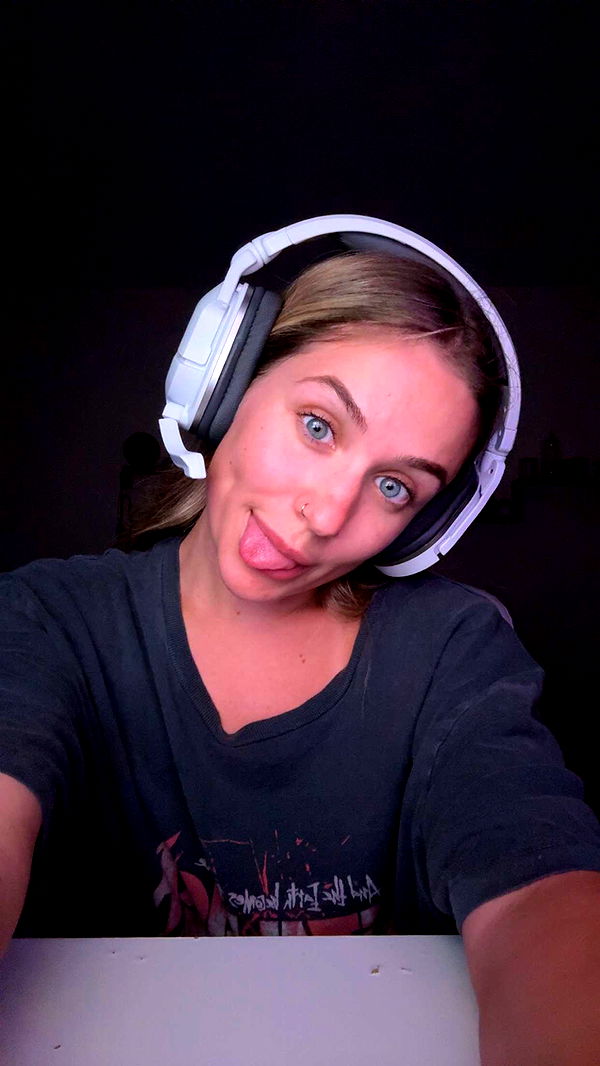 kayleedolisi image ~ Altpins