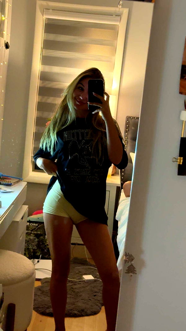 kayleedolisi image ~ Altpins