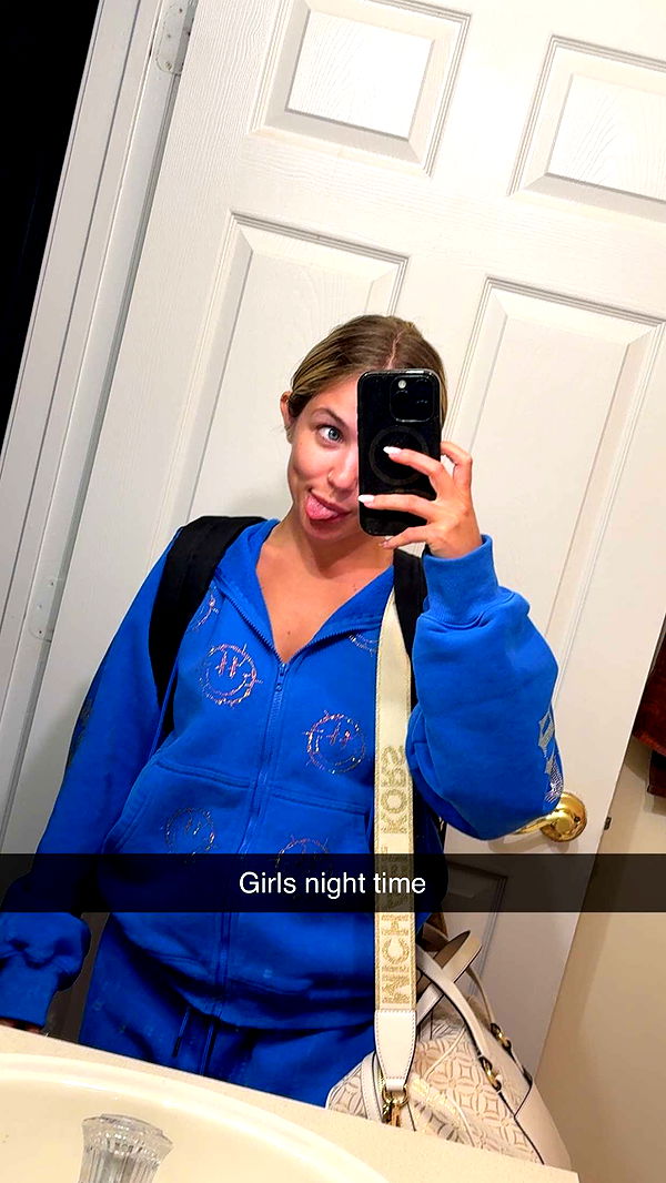 kayleedolisi image ~ Altpins